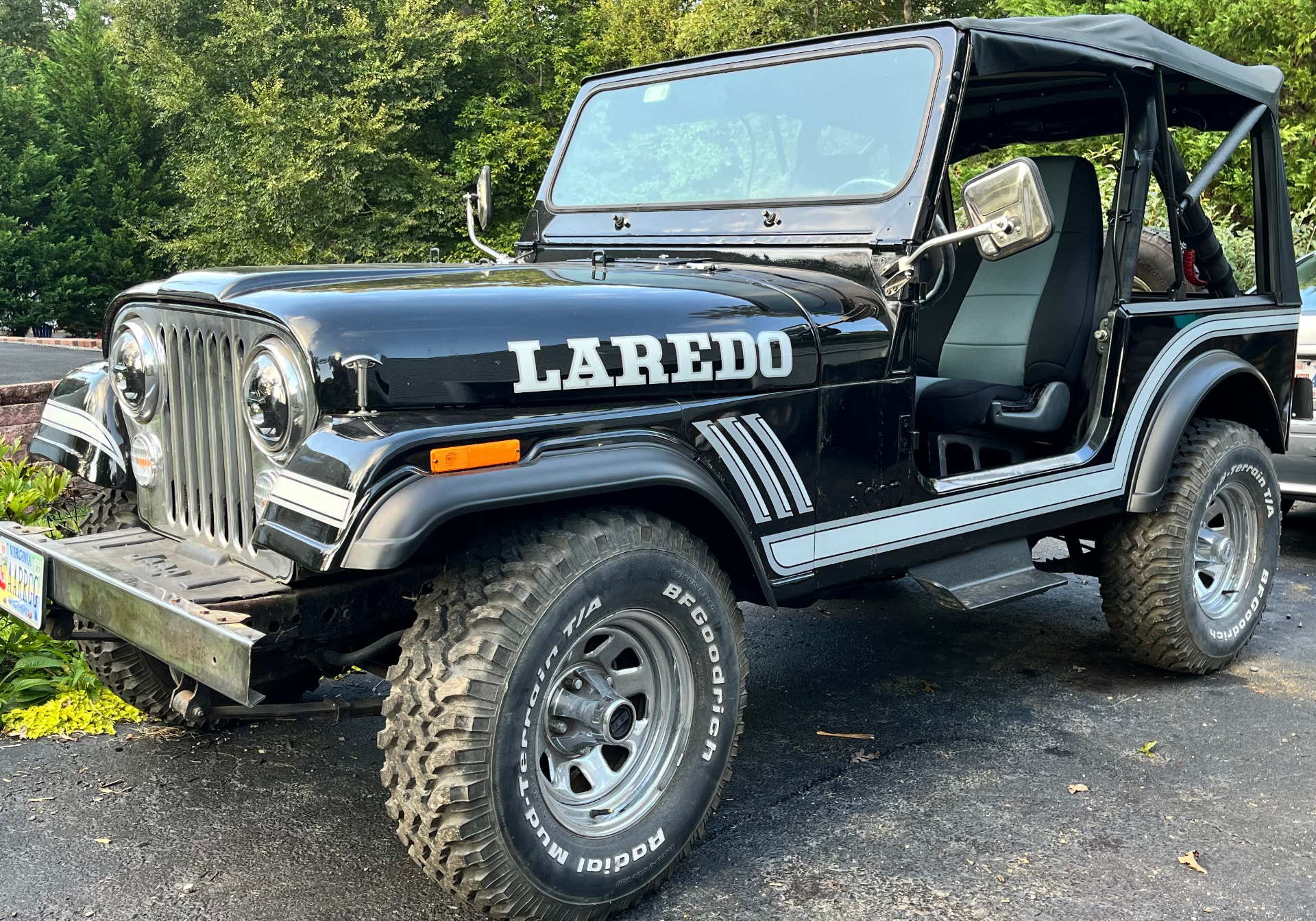Restored black vintage Jeep Laredo photographed by EFJ.